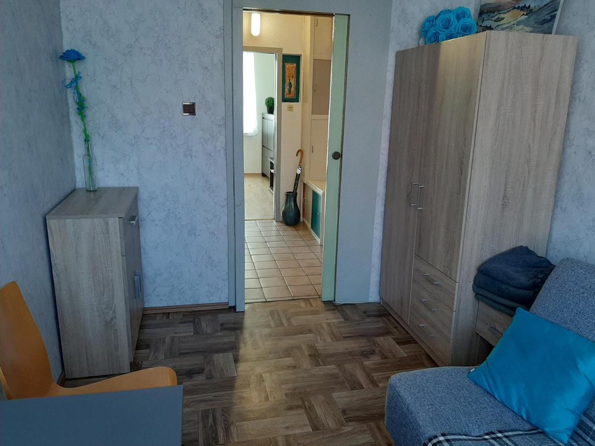 Mieszkanie Przy Plazy Dla 4-5 Osob Gdansk Bagian luar foto